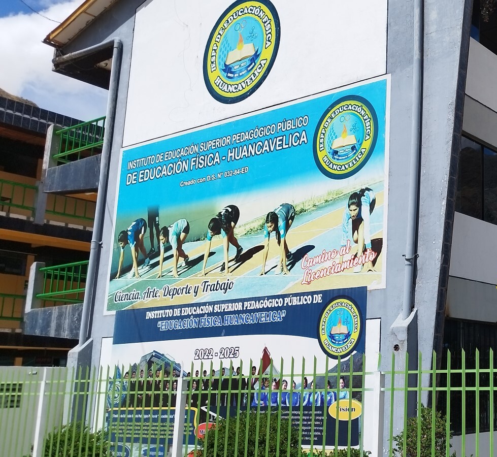 Instalaciones del Instituto IESPP Educación Física Huancavelica